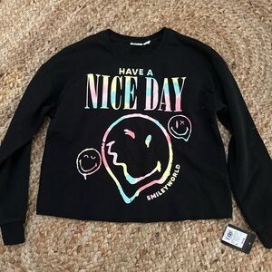 NWT GIRLS GRAPHIC CREWNECK